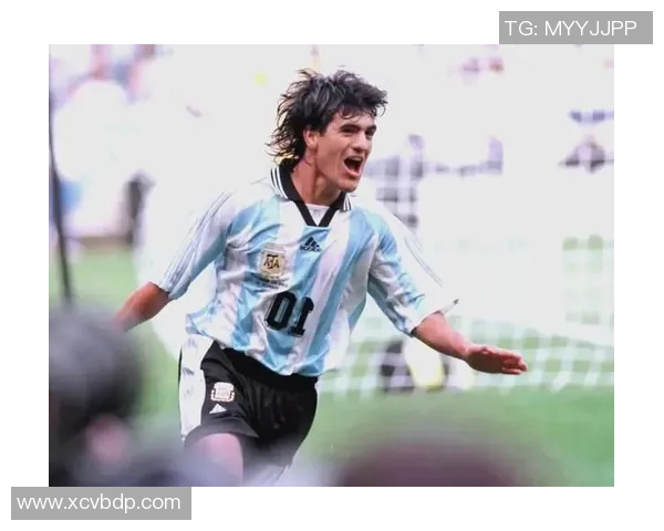 足球明星怪兽揭秘:他们背后的传奇故事与不为人知的秘密 足球明星怪兽揭秘:他们背后的传奇故事与不为人知的秘密